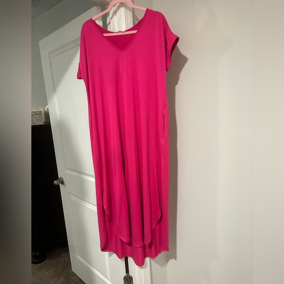 ENTRO Super soft Large Maxi dress.  pockets. Like New Condition. Hot pink. Beach - Picture 4 of 5